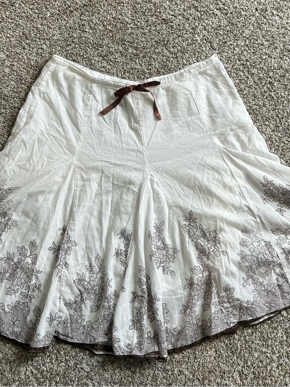 Y2K By Choice White Skirt Lined with Brown Floral Pattern and Lace Trim